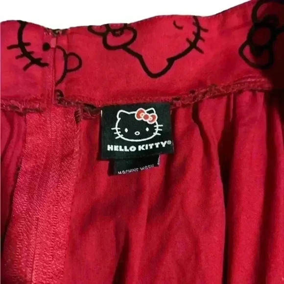 Hello Kitty‎ by Sanrio Red Milk and apple velvet emblem knee length skirt, Sz 24 - Picture 9 of 9